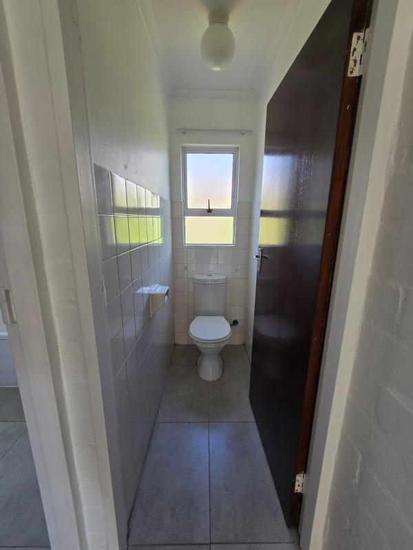 To Let 2 Bedroom Property for Rent in Thornton Western Cape